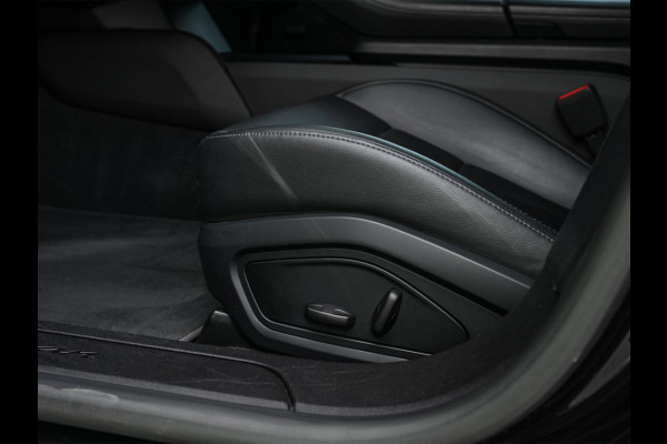 Porsche Taycan Performance 84 kWh | NL Auto | Panoramadak | 360 Camera | Bose | Memory Seats | Stoel + Stuurverwarming | Ambiance Interieur |