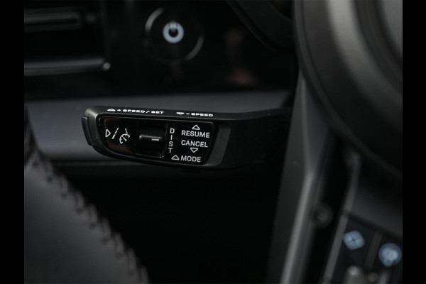 Porsche Taycan Performance 84 kWh | NL Auto | Panoramadak | 360 Camera | Bose | Memory Seats | Stoel + Stuurverwarming | Ambiance Interieur |