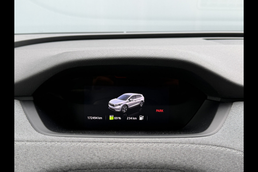 Škoda ENYAQ iV BWJ 12-2021 | 60 | TREKHAAK | WARMTEPOMP | CAMERA A | CLIMA | NAVI |CARPLAY | PDC 2X |