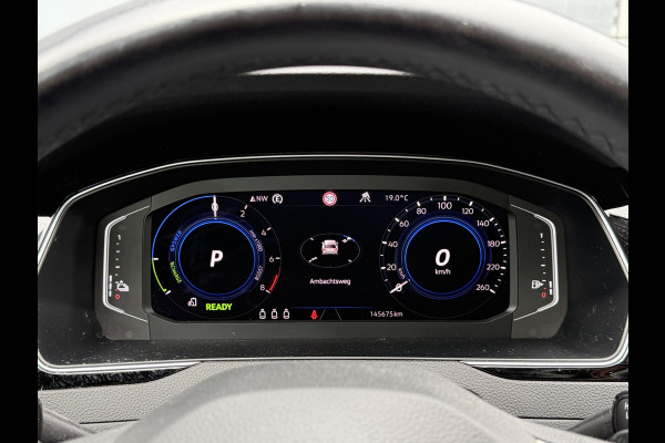 Volkswagen Passat Variant BWJ 2021 | 1.4TSI 218PK PHEV GTE Business AUTOMAAT | LEDER/ALCANTARA | CLIMA | NAVI | SPORTSTOELEN | CAMERA A | STOELVERW | 17'' LMV |