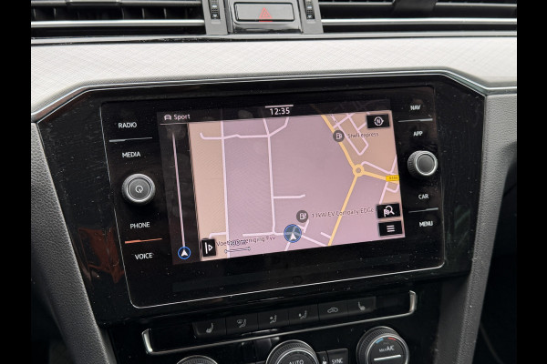 Volkswagen Passat Variant BWJ 2021 | 1.4TSI 218PK PHEV GTE Business AUTOMAAT | LEDER/ALCANTARA | CLIMA | NAVI | SPORTSTOELEN | CAMERA A | STOELVERW | 17'' LMV |