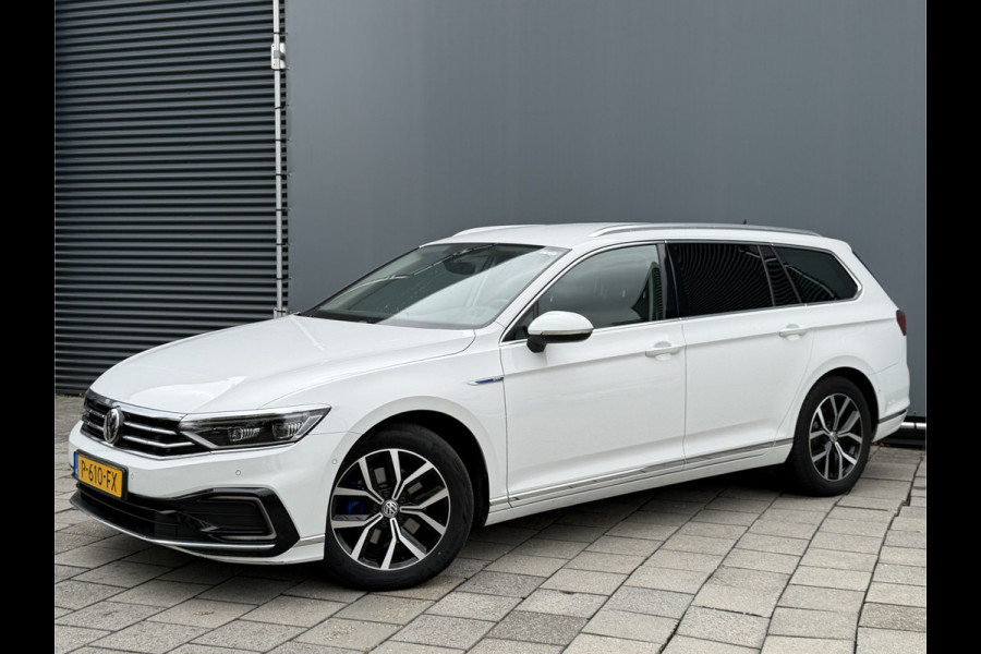 Volkswagen Passat Variant BWJ 2021 | 1.4TSI 218PK PHEV GTE Business AUTOMAAT | LEDER/ALCANTARA | CLIMA | NAVI | SPORTSTOELEN | CAMERA A | STOELVERW | 17'' LMV |