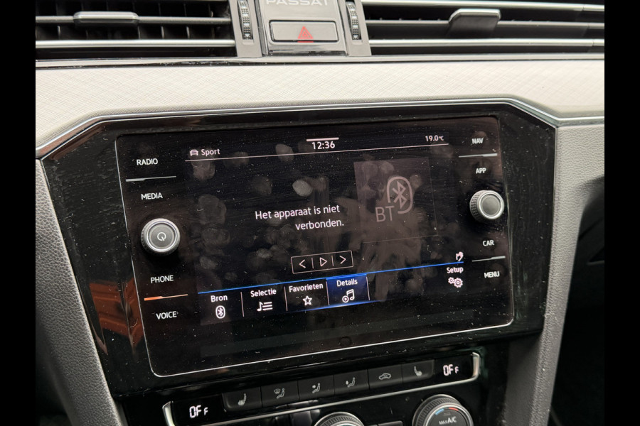 Volkswagen Passat Variant BWJ 2021 | 1.4TSI 218PK PHEV GTE Business AUTOMAAT | LEDER/ALCANTARA | CLIMA | NAVI | SPORTSTOELEN | CAMERA A | STOELVERW | 17'' LMV |