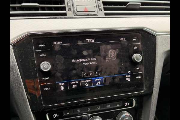 Volkswagen Passat Variant BWJ 2021 | 1.4TSI 218PK PHEV GTE Business AUTOMAAT | LEDER/ALCANTARA | CLIMA | NAVI | SPORTSTOELEN | CAMERA A | STOELVERW | 17'' LMV |