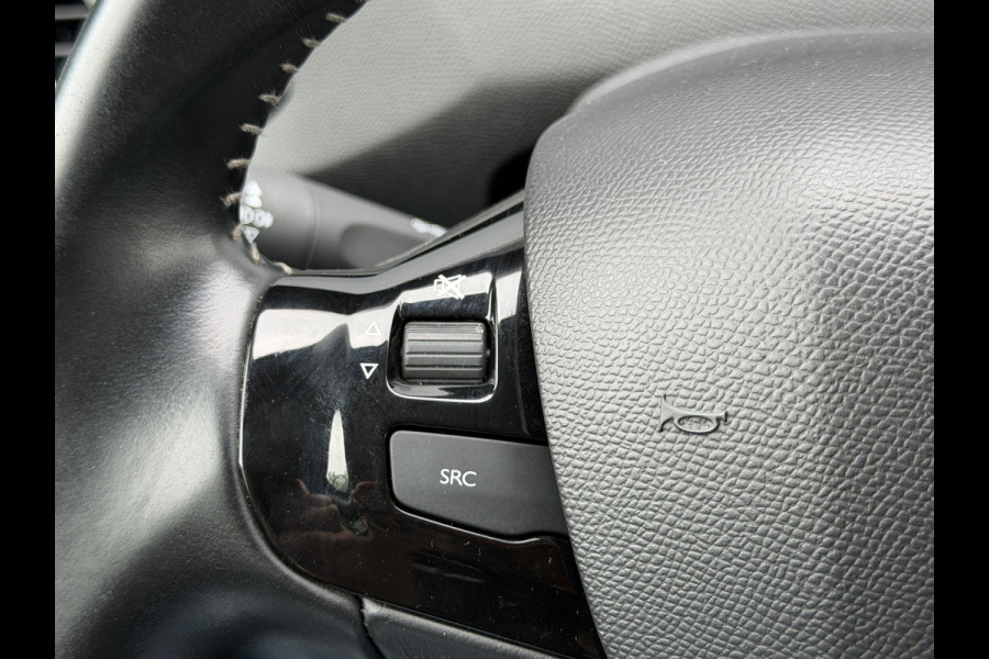 Peugeot 308 SW BWJ 2020 | 1.2T 111PK ACTIVE | CLIMA | NAVI | CARPLAY | CRUISE | LICHTMETAAL | PDC | PRIVACY GLASS |