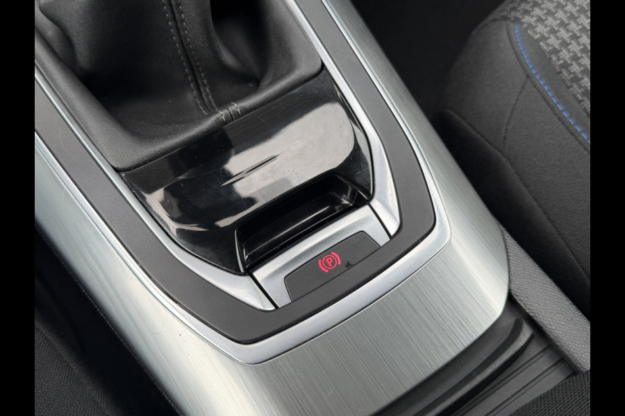 Peugeot 308 SW BWJ 2020 | 1.2T 111PK ACTIVE | CLIMA | NAVI | CARPLAY | CRUISE | LICHTMETAAL | PDC | PRIVACY GLASS |