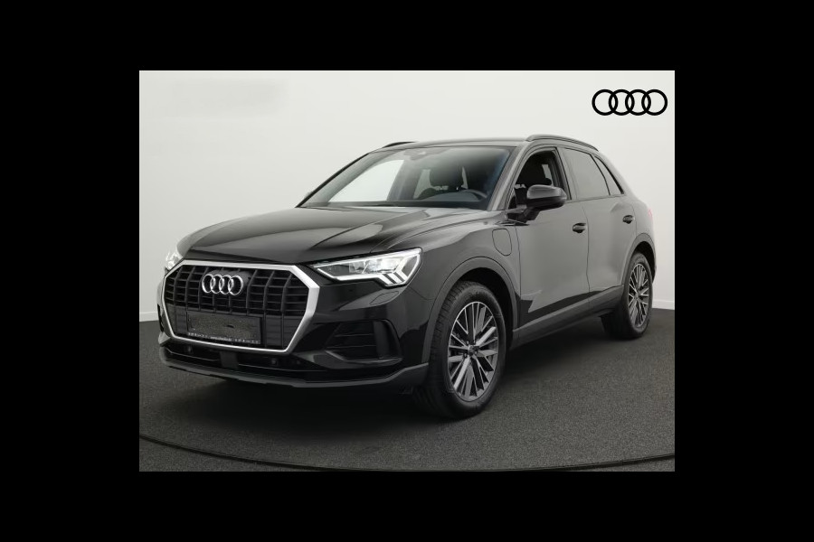 Audi Q3 45 Tfsi-e S-LINE ** LED, VIRTUAL, TREKH, ACC, CAMERA, 19-inch LMV ** 1e EIG - UNFALLFREI ** ** INFORMEER OOK NAAR ONZE AANTREKKELIJKE FINANCIAL-LEASE TARIEVEN **