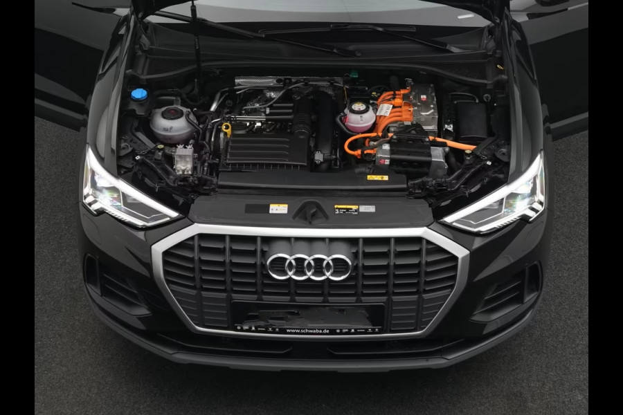 Audi Q3 45 Tfsi-e S-LINE ** LED, VIRTUAL, TREKH, ACC, CAMERA, 19-inch LMV ** 1e EIG - UNFALLFREI ** ** INFORMEER OOK NAAR ONZE AANTREKKELIJKE FINANCIAL-LEASE TARIEVEN **