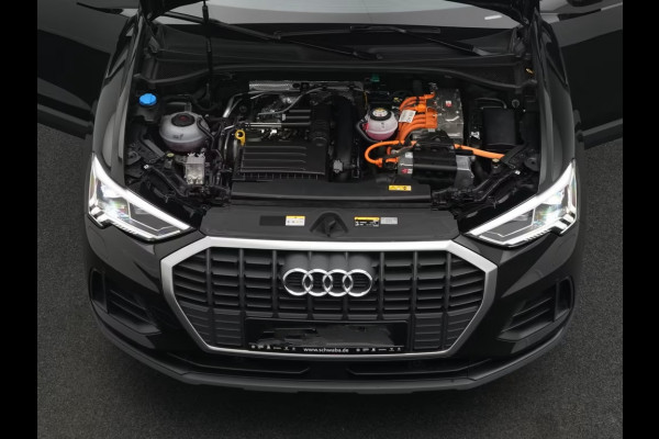 Audi Q3 45 Tfsi-e S-LINE ** LED, VIRTUAL, TREKH, ACC, CAMERA, 19-inch LMV ** 1e EIG - UNFALLFREI ** ** INFORMEER OOK NAAR ONZE AANTREKKELIJKE FINANCIAL-LEASE TARIEVEN **