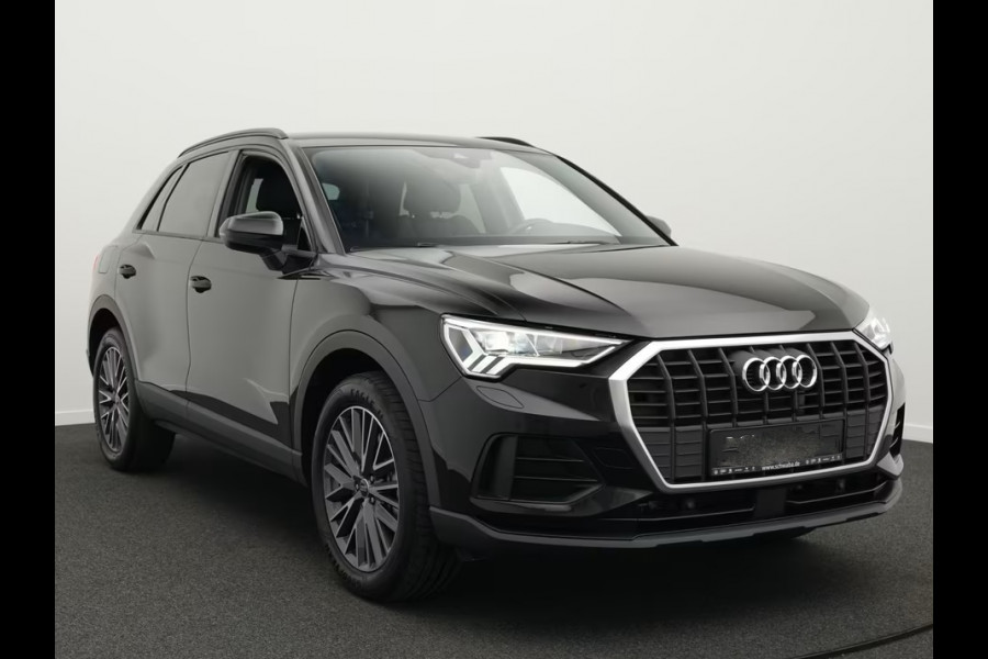 Audi Q3 45 Tfsi-e S-LINE ** LED, VIRTUAL, TREKH, ACC, CAMERA, 19-inch LMV ** 1e EIG - UNFALLFREI ** ** INFORMEER OOK NAAR ONZE AANTREKKELIJKE FINANCIAL-LEASE TARIEVEN **