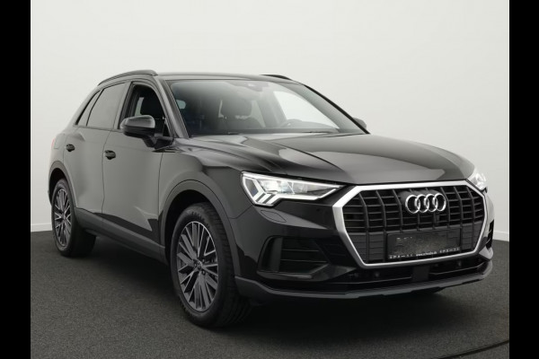Audi Q3 45 Tfsi-e S-LINE ** LED, VIRTUAL, TREKH, ACC, CAMERA, 19-inch LMV ** 1e EIG - UNFALLFREI ** ** INFORMEER OOK NAAR ONZE AANTREKKELIJKE FINANCIAL-LEASE TARIEVEN **