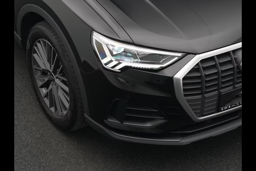 Audi Q3 45 Tfsi-e S-LINE ** LED, VIRTUAL, TREKH, ACC, CAMERA, 19-inch LMV ** 1e EIG - UNFALLFREI ** ** INFORMEER OOK NAAR ONZE AANTREKKELIJKE FINANCIAL-LEASE TARIEVEN **
