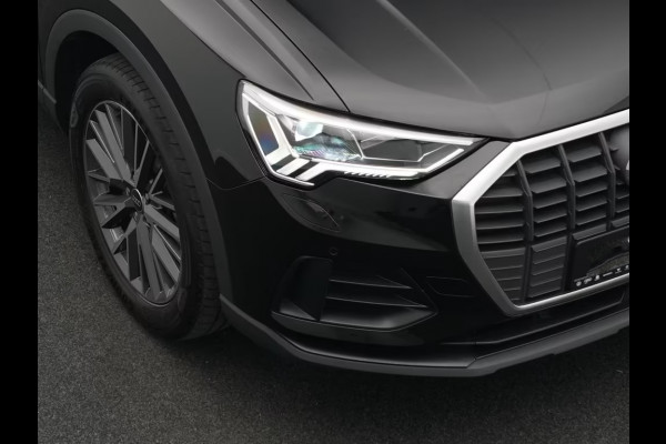 Audi Q3 45 Tfsi-e S-LINE ** LED, VIRTUAL, TREKH, ACC, CAMERA, 19-inch LMV ** 1e EIG - UNFALLFREI ** ** INFORMEER OOK NAAR ONZE AANTREKKELIJKE FINANCIAL-LEASE TARIEVEN **