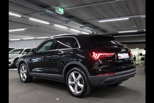 Audi Q3 45 Tfsi-e S-LINE ** LED, VIRTUAL, TREKH, ACC, CAMERA, KEYLESS, 19-inch LMV ** 1e EIG - UNFALLFREI ** ** INFORMEER OOK NAAR ONZE AANTREKKELIJKE FINANCIAL-LEASE TARIEVEN **