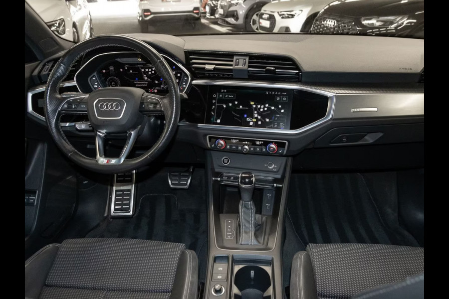 Audi Q3 45 Tfsi-e S-LINE ** LED, VIRTUAL, TREKH, ACC, CAMERA, KEYLESS, 19-inch LMV ** 1e EIG - UNFALLFREI ** ** INFORMEER OOK NAAR ONZE AANTREKKELIJKE FINANCIAL-LEASE TARIEVEN **