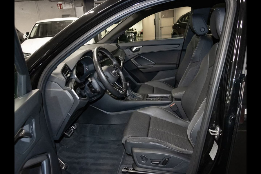 Audi Q3 45 Tfsi-e S-LINE ** LED, VIRTUAL, TREKH, ACC, CAMERA, KEYLESS, 19-inch LMV ** 1e EIG - UNFALLFREI ** ** INFORMEER OOK NAAR ONZE AANTREKKELIJKE FINANCIAL-LEASE TARIEVEN **