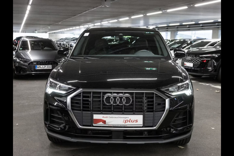 Audi Q3 45 Tfsi-e S-LINE ** LED, VIRTUAL, TREKH, ACC, CAMERA, KEYLESS, 19-inch LMV ** 1e EIG - UNFALLFREI ** ** INFORMEER OOK NAAR ONZE AANTREKKELIJKE FINANCIAL-LEASE TARIEVEN **