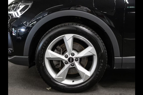 Audi Q3 45 Tfsi-e S-LINE ** LED, VIRTUAL, TREKH, ACC, CAMERA, KEYLESS, 19-inch LMV ** 1e EIG - UNFALLFREI ** ** INFORMEER OOK NAAR ONZE AANTREKKELIJKE FINANCIAL-LEASE TARIEVEN **