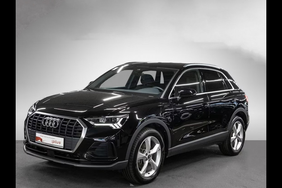 Audi Q3 45 Tfsi-e S-LINE ** LED, VIRTUAL, TREKH, ACC, CAMERA, KEYLESS, 19-inch LMV ** 1e EIG - UNFALLFREI ** ** INFORMEER OOK NAAR ONZE AANTREKKELIJKE FINANCIAL-LEASE TARIEVEN **