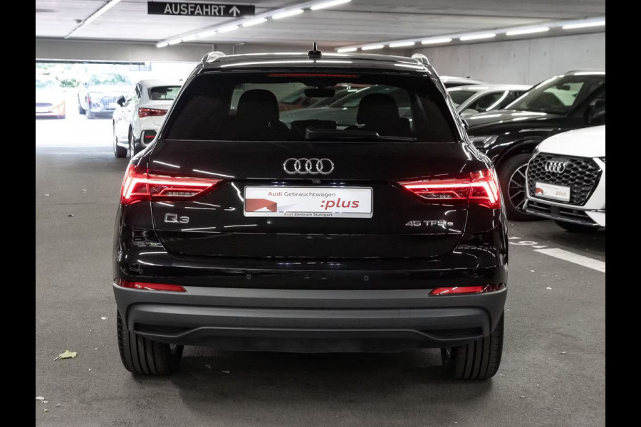 Audi Q3 45 Tfsi-e S-LINE ** LED, VIRTUAL, TREKH, ACC, CAMERA, KEYLESS, 19-inch LMV ** 1e EIG - UNFALLFREI ** ** INFORMEER OOK NAAR ONZE AANTREKKELIJKE FINANCIAL-LEASE TARIEVEN **
