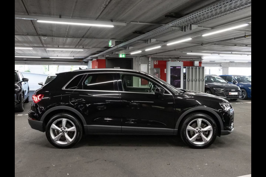Audi Q3 45 Tfsi-e S-LINE ** LED, VIRTUAL, TREKH, ACC, CAMERA, KEYLESS, 19-inch LMV ** 1e EIG - UNFALLFREI ** ** INFORMEER OOK NAAR ONZE AANTREKKELIJKE FINANCIAL-LEASE TARIEVEN **