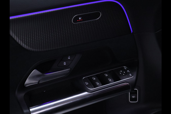 Mercedes-Benz EQA 250 Business Solution AMG 67 kWh [ADAPTIVE CRUISE, APPLE CARPLAY, ANDROID, STOELVERWARMING, CAMERA, LED, PDC V+A, NAVIGATIE, CLIMATE, DIGITAL DASH, ELEKTRISCHE ACHTERKLEP, KEYLESS START, DODEHOEKASSISTENT, AMG, NIEUWSTAAT]