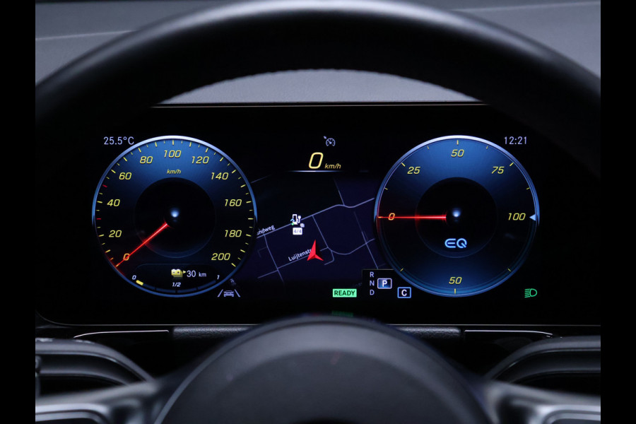 Mercedes-Benz EQA 250 Business Solution AMG 67 kWh [ADAPTIVE CRUISE, APPLE CARPLAY, ANDROID, STOELVERWARMING, CAMERA, LED, PDC V+A, NAVIGATIE, CLIMATE, DIGITAL DASH, ELEKTRISCHE ACHTERKLEP, KEYLESS START, DODEHOEKASSISTENT, AMG, NIEUWSTAAT]