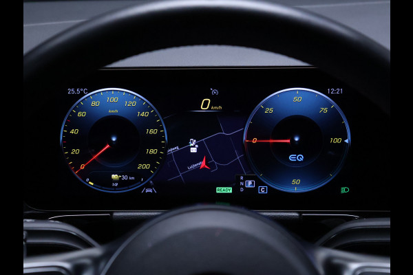 Mercedes-Benz EQA 250 Business Solution AMG 67 kWh [ADAPTIVE CRUISE, APPLE CARPLAY, ANDROID, STOELVERWARMING, CAMERA, LED, PDC V+A, NAVIGATIE, CLIMATE, DIGITAL DASH, ELEKTRISCHE ACHTERKLEP, KEYLESS START, DODEHOEKASSISTENT, AMG, NIEUWSTAAT]