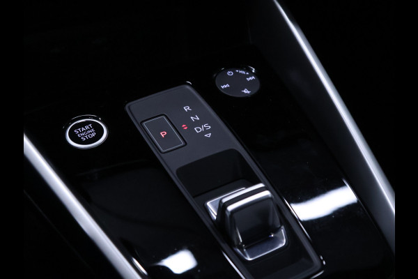 Audi A3 Limousine 35 TFSI Pro Line [APPLE CARPLAY, ANDROID, LED, CRUISE CONTROL, DRAADLOZE OPLADER, PDC V+A, CLIMATE, RIJSTROOKASSISTENT, MULTIFUNCTIONEEL STUUR, NIEUWSTAAT]
