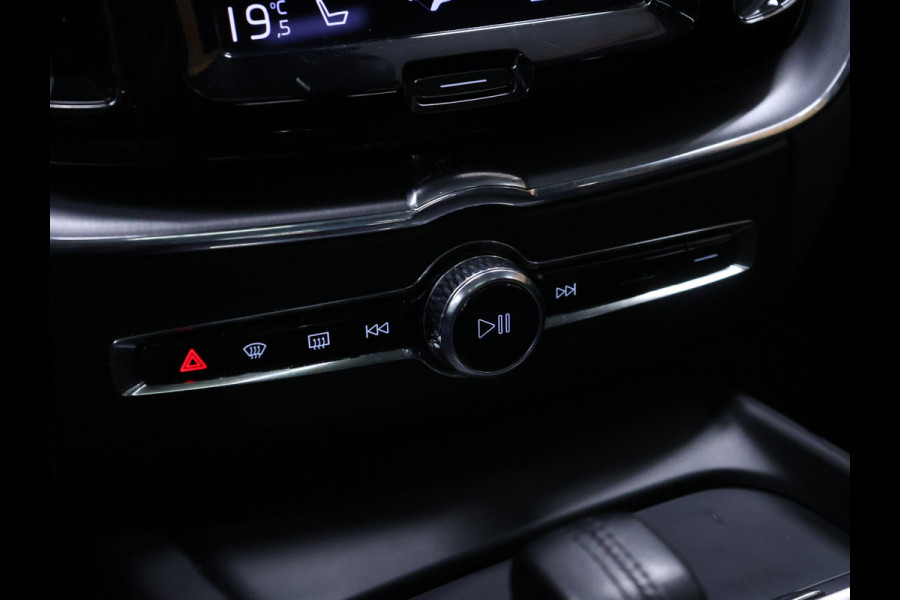 Volvo XC60 2.0 T6 Plug-in hybrid AWD Inscription [ADAPTIVE CRUISE, SCHUIFKANTELDAK, APPLE CARPLAY, ANDROID, MEMORY SEATS, STOELVERWARMING, VOL LEDER, LED, PDC ACHTER, CLIMATE, DRAADLOZE OPLADER, ELEKTRISCHE ACHTERKLEP, KEYLESS ENTRY, DIGITA