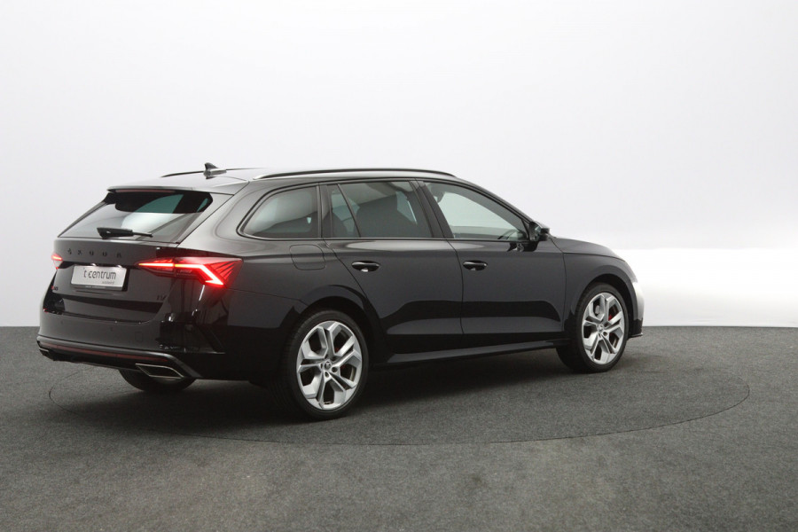 Škoda Octavia Combi 1.4 TSI RS 245 PK iV PHEV Business, Trekhaak, Camera, Adap. Cruise Control, 4 x Stoelverwarming