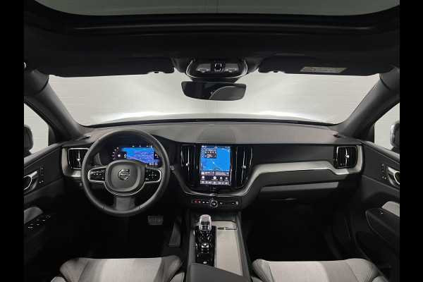 Volvo XC60 2.0 T6 Plug-in hybrid AWD Plus Dark Trekhaak | Open dak | Adapt. cruise | Stoel-/Stuurverwarming | 360 camera | Keyless | Blis | Memory