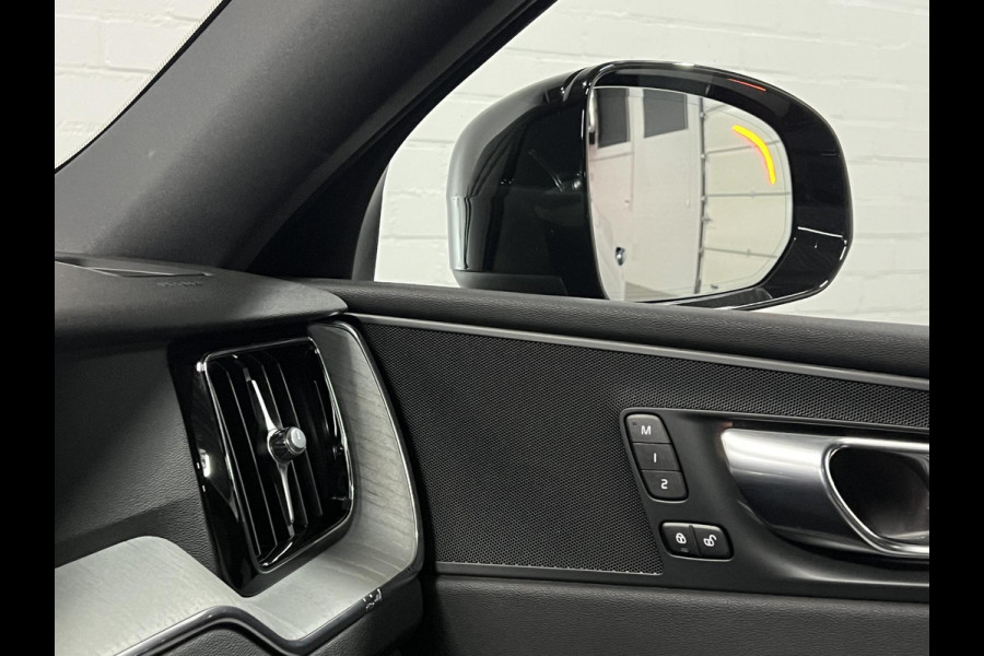 Volvo XC60 2.0 T6 Plug-in hybrid AWD Plus Dark Trekhaak | Open dak | Adapt. cruise | Stoel-/Stuurverwarming | 360 camera | Keyless | Blis | Memory