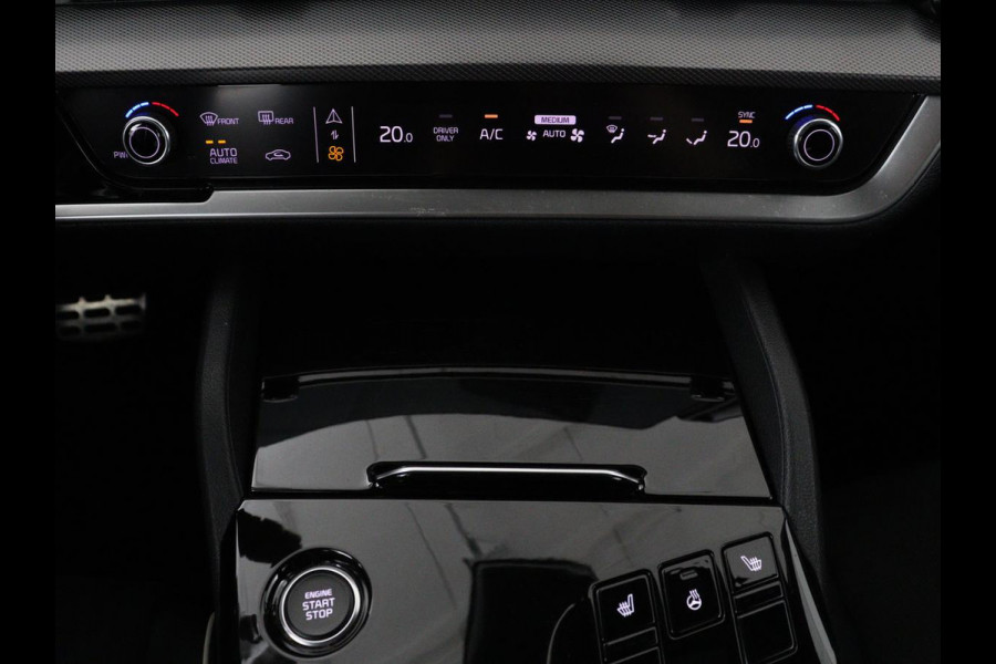 Kia Sportage 1.6 T-GDi Hybrid GT-Line | Panoramadak | Trekhaak | Leder/Alcantara | Stoel & stuurverwarming | Adaptive cruise | Matrix LED | Camera | Carplay | Keyless | Achterbankverwarming