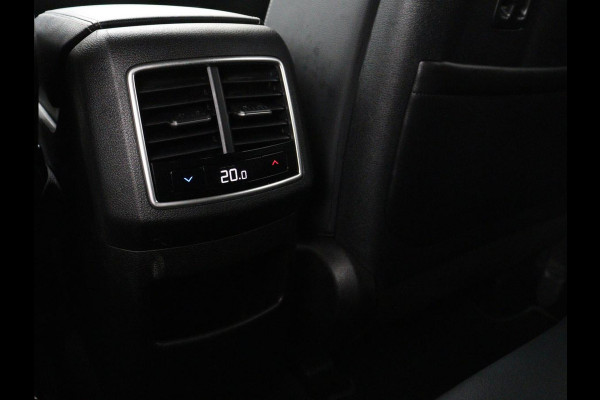 Kia Sportage 1.6 T-GDi Hybrid GT-Line | Panoramadak | Trekhaak | Leder/Alcantara | Stoel & stuurverwarming | Adaptive cruise | Matrix LED | Camera | Carplay | Keyless | Achterbankverwarming