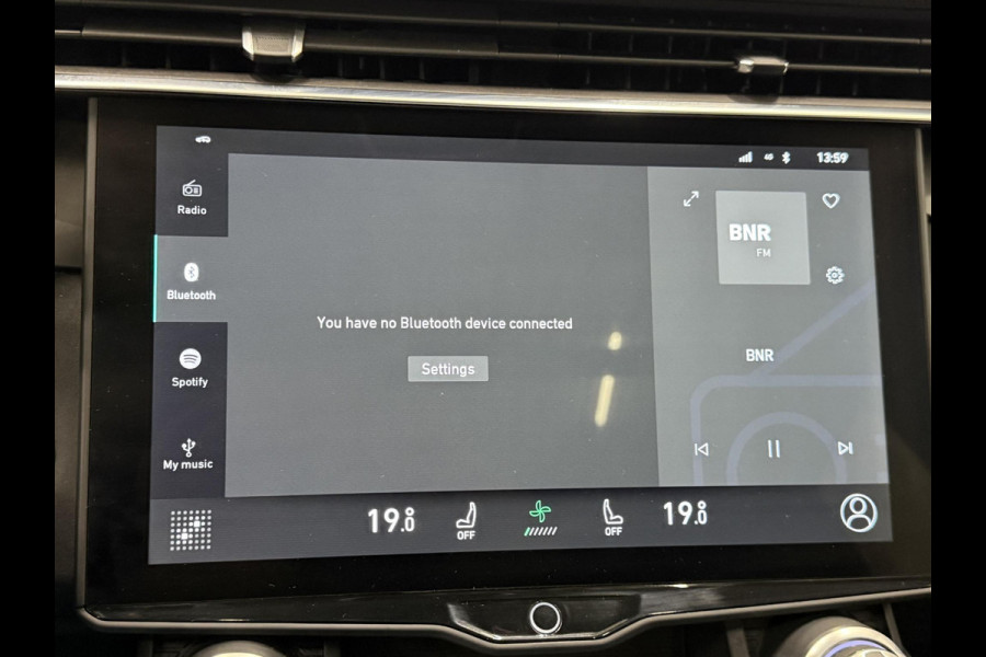 Lynk & Co 01 1.5 PHEV Automaat Panoramadak Virtual Cockpit Adaptieve Cruise Control Full Led 20" Licht Metalen velgen Parkeersensoren voor&achter + Camera