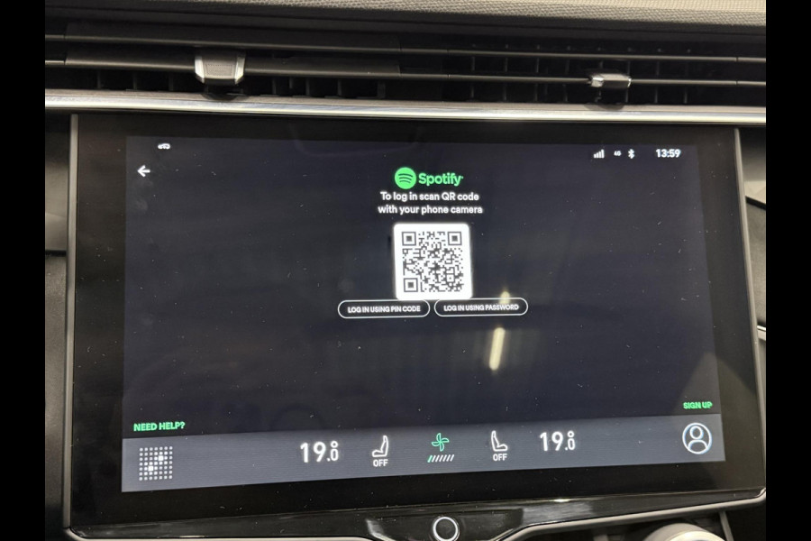 Lynk & Co 01 1.5 PHEV Automaat Panoramadak Virtual Cockpit Adaptieve Cruise Control Full Led 20" Licht Metalen velgen Parkeersensoren voor&achter + Camera
