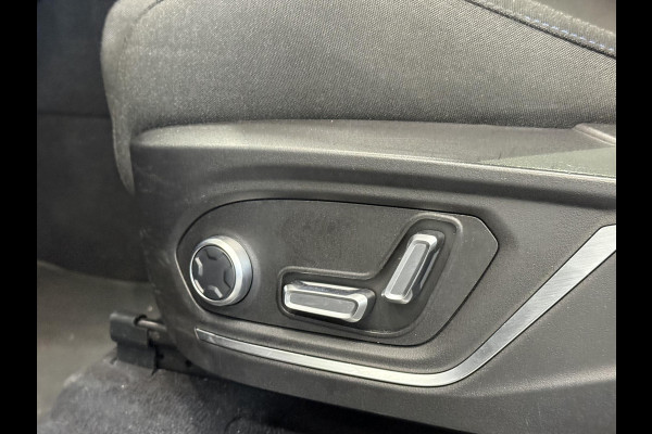 Lynk & Co 01 1.5 PHEV Automaat Panoramadak Virtual Cockpit Adaptieve Cruise Control Full Led 20" Licht Metalen velgen Parkeersensoren voor&achter + Camera