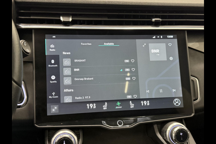 Lynk & Co 01 1.5 PHEV Automaat Panoramadak Virtual Cockpit Adaptieve Cruise Control Full Led 20" Licht Metalen velgen Parkeersensoren voor&achter + Camera