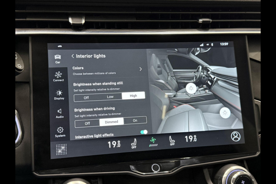 Lynk & Co 01 1.5 PHEV Automaat Panoramadak Virtual Cockpit Adaptieve Cruise Control Full Led 20" Licht Metalen velgen Parkeersensoren voor&achter + Camera