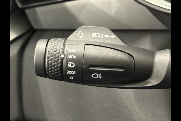 Lynk & Co 01 1.5 PHEV Automaat Panoramadak Virtual Cockpit Adaptieve Cruise Control Full Led 20" Licht Metalen velgen Parkeersensoren voor&achter + Camera