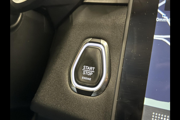 Lynk & Co 01 1.5 PHEV Automaat Panoramadak Virtual Cockpit Adaptieve Cruise Control Full Led 20" Licht Metalen velgen Parkeersensoren voor&achter + Camera