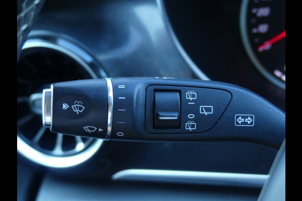 Mercedes-Benz Eqv 300 5 persoons rolstoelvervoer invalide rolstoel LED/Camera/PDC/Navigatie