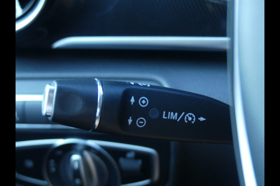 Mercedes-Benz Eqv 300 5 persoons rolstoelvervoer invalide rolstoel LED/Camera/PDC/Navigatie