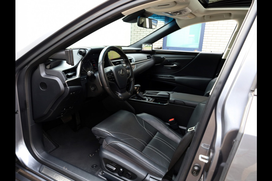 Lexus ES 300h President Line | Mark Levinson | Camerabeeld Buitenspiegels