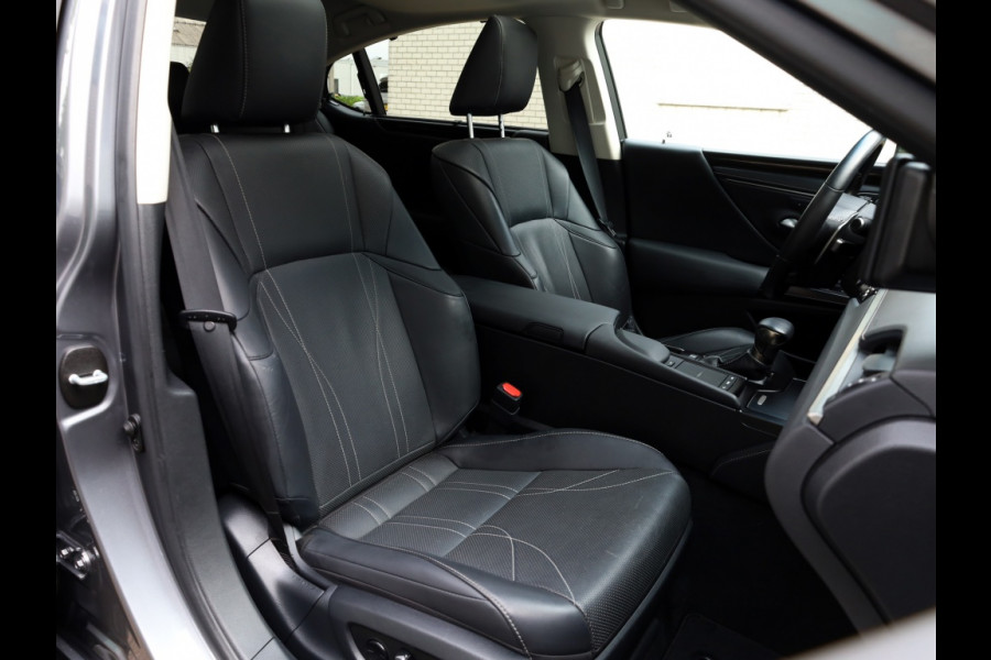 Lexus ES 300h President Line | Mark Levinson | Camerabeeld Buitenspiegels