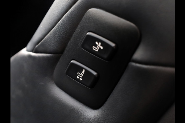 Lexus ES 300h President Line | Mark Levinson | Camerabeeld Buitenspiegels