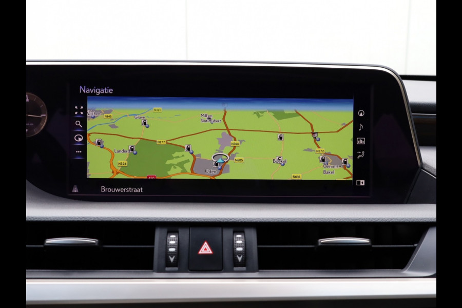 Lexus ES 300h President Line | Mark Levinson | Camerabeeld Buitenspiegels