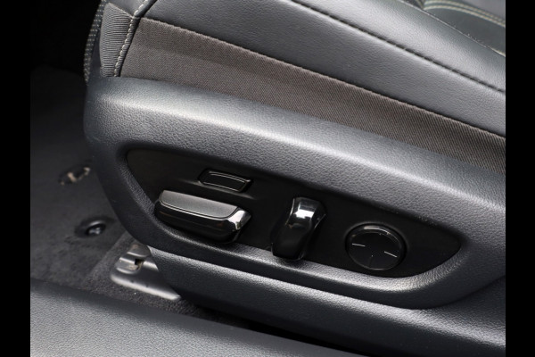 Lexus ES 300h President Line | Mark Levinson | Camerabeeld Buitenspiegels