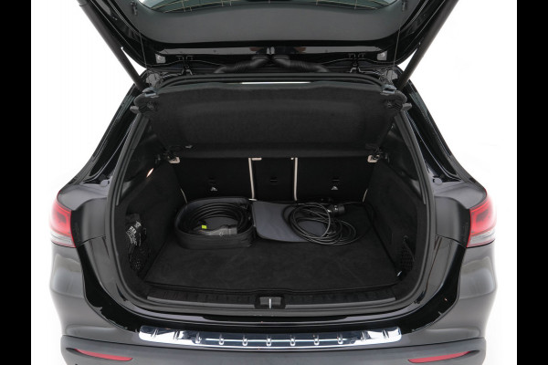 Mercedes-Benz EQA 350 4MATIC Luxury Line 67 kWh [ 3-Fase-11kW ]{SoH-94%} (INCL-BTW) *HEATPUMP | LEATHER | FULL-LED | BLINDSPOT | WIDESCREEN-DIGICOCKPIT | HEATED-SPORTSEATS | CAMERA | NAVI-FULLMAP | DAB | AMBIENTLIGHT | KEYLESS | LANE-ASSIST | 18''ALU*